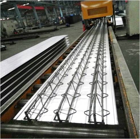 安装钢筋桁架楼承板时遇到斜角怎么办