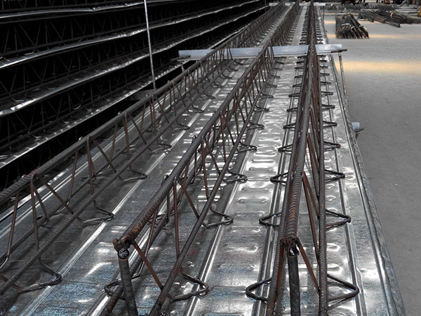 钢结构建筑中常用的楼承板有哪几种？